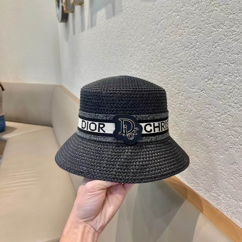 Dior top hat (552)