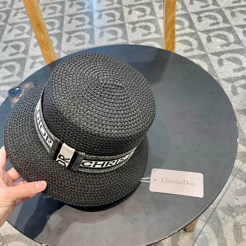 Dior top hat (557)