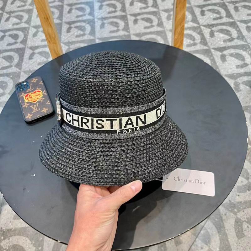 Dior top hat (558)