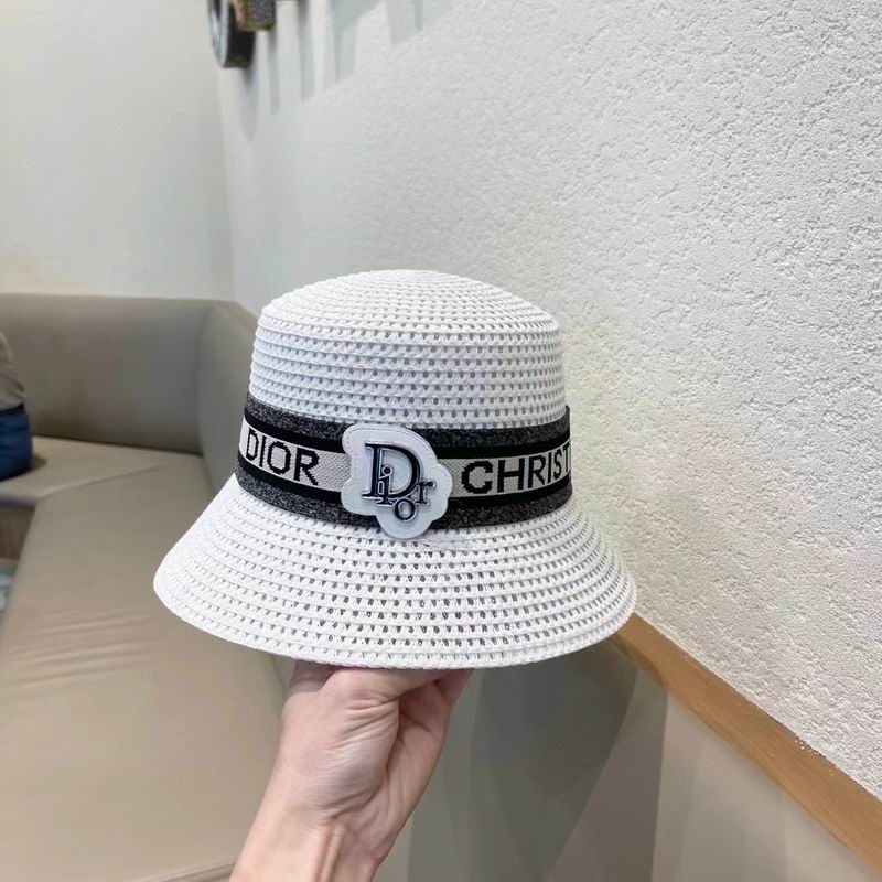 Dior top hat (560)