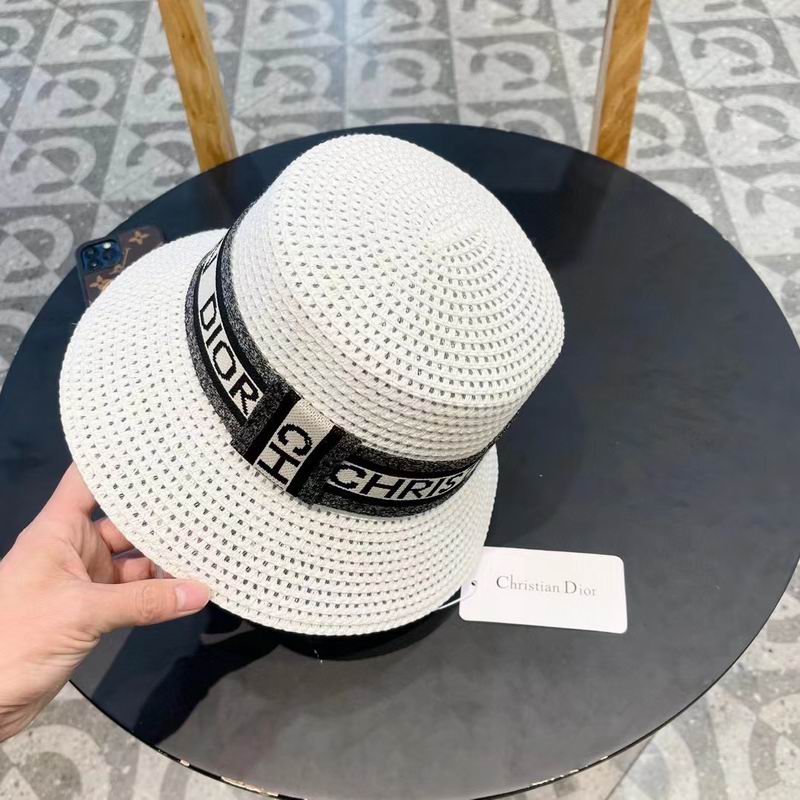 Dior top hat (565)