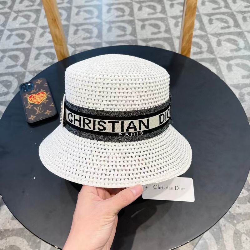 Dior top hat (566)