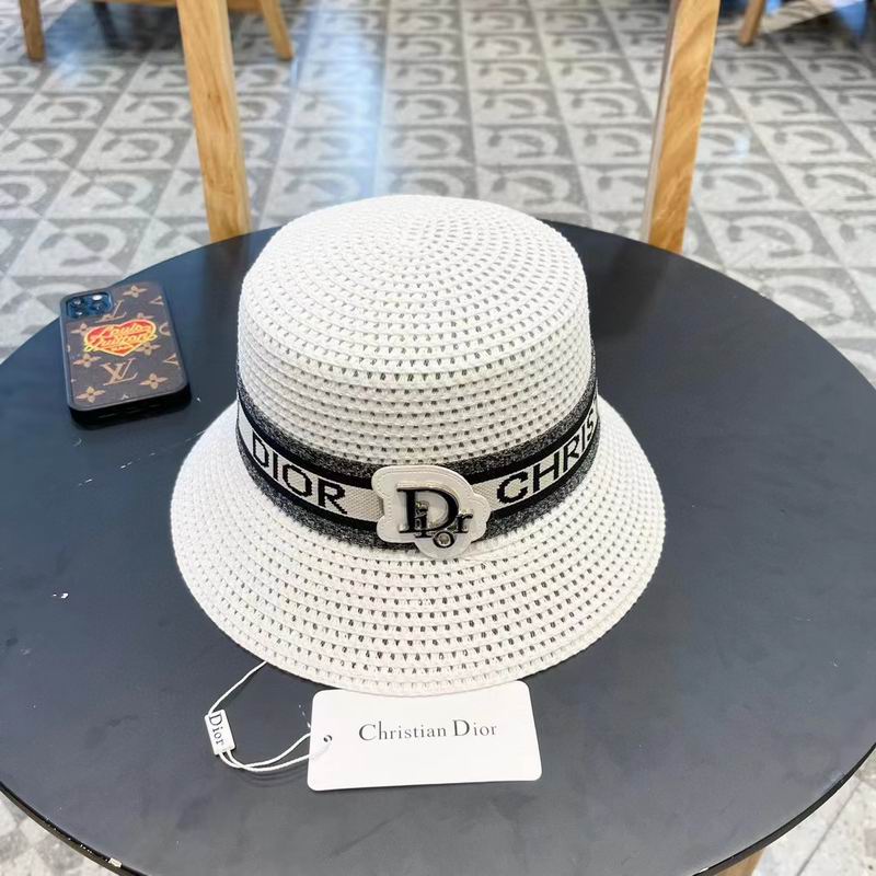 Dior top hat (567)