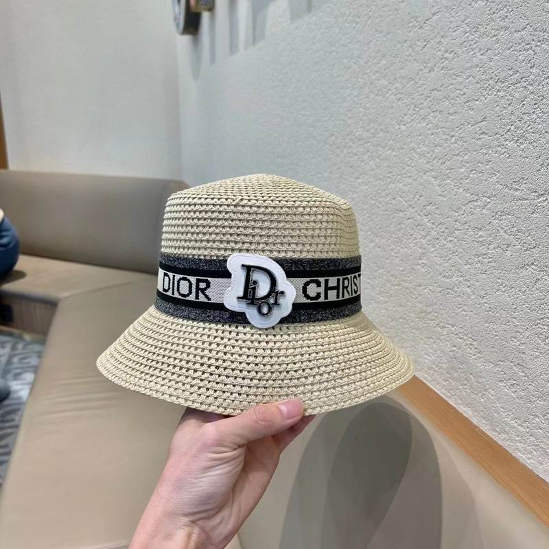 Dior top hat (569)