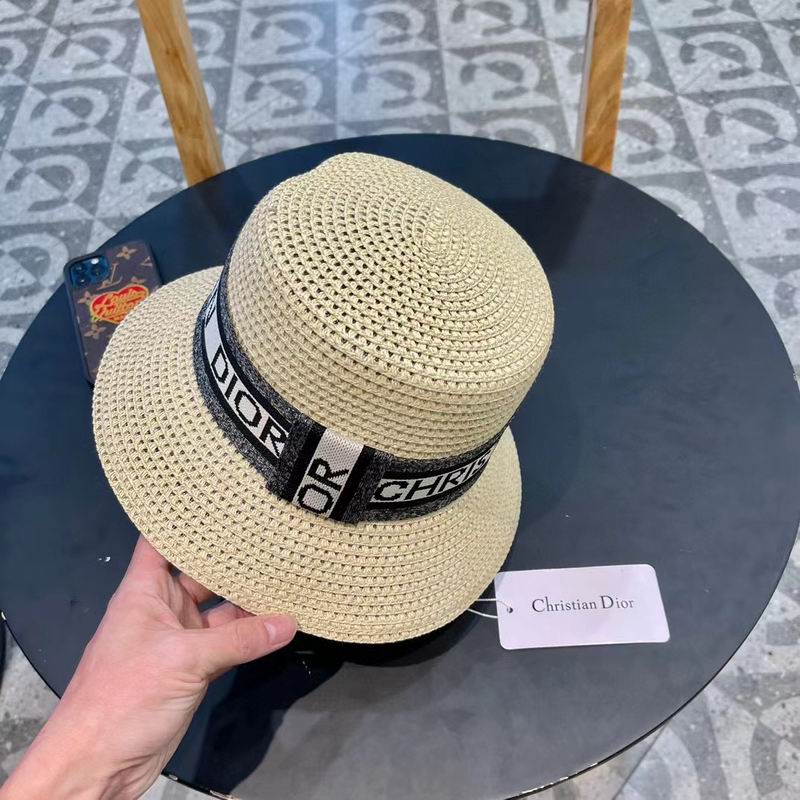 Dior top hat (574)
