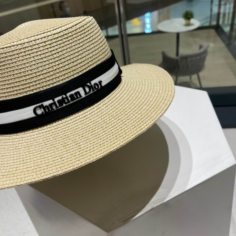 Dior top hat (591)