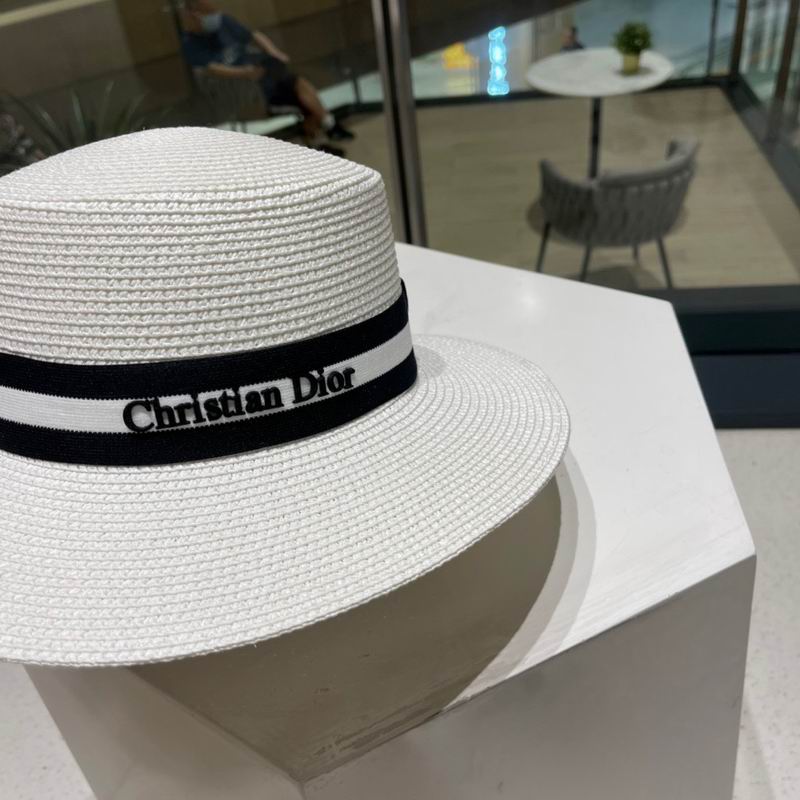 Dior top hat (600)