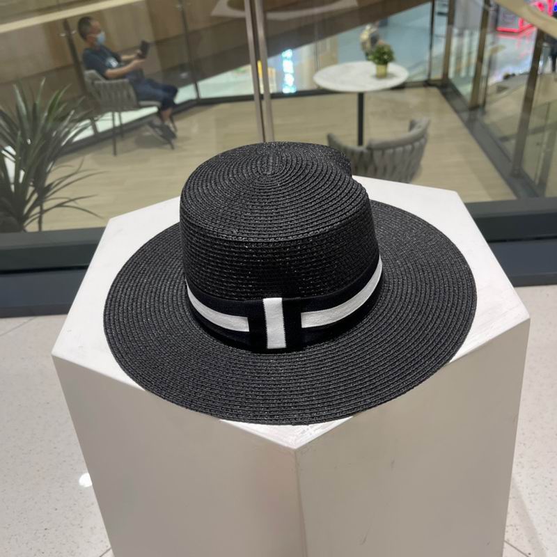 Dior top hat (611)