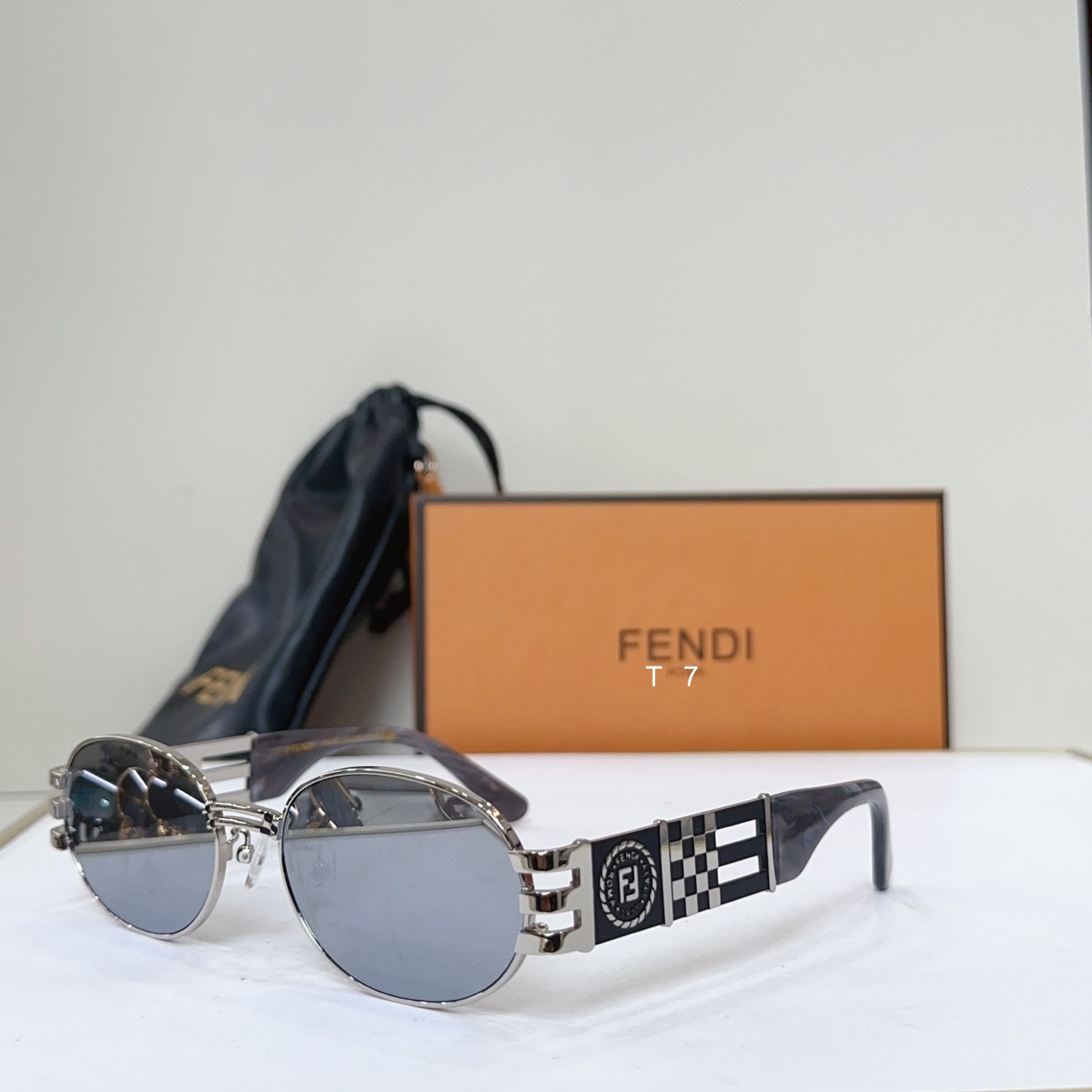 Fendi 7028 58 19-145 G02