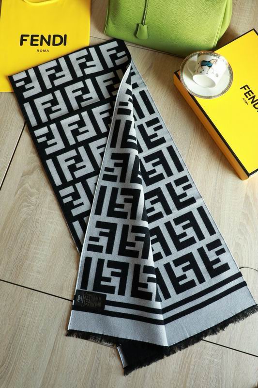 Fendi 35X180cm 95%羊毛5%真丝 E (16)
