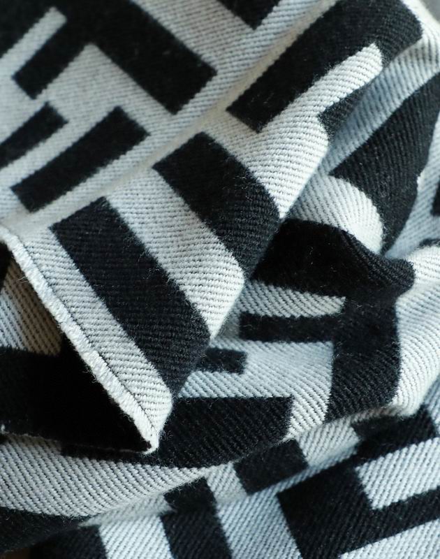 Fendi 35X180cm 95%羊毛5%真丝 E (17)