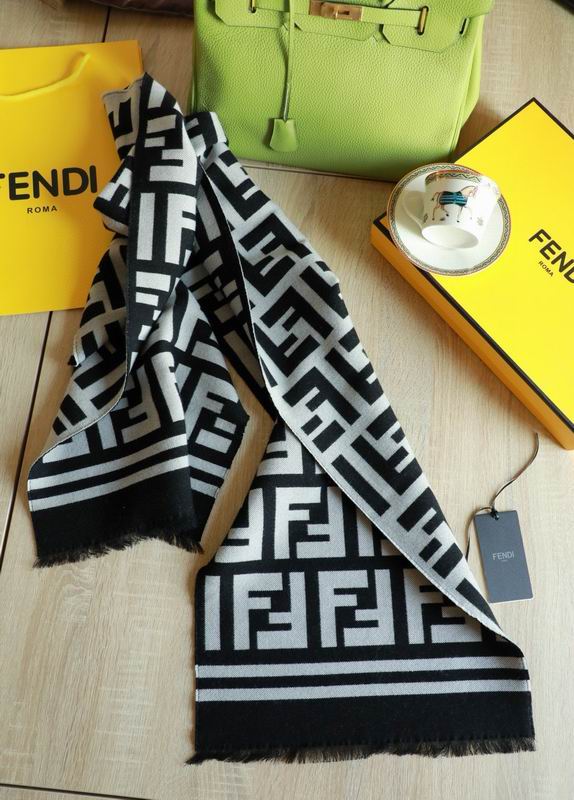 Fendi 35X180cm 95%羊毛5%真丝 E (20)