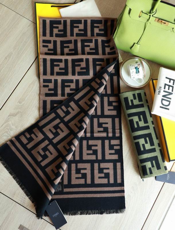 Fendi 35X180cm 95%羊毛5%真丝 E (3)