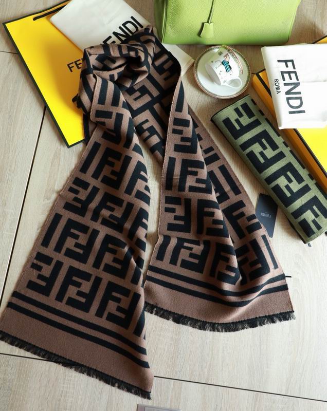 Fendi 35X180cm 95%羊毛5%真丝 E (6)