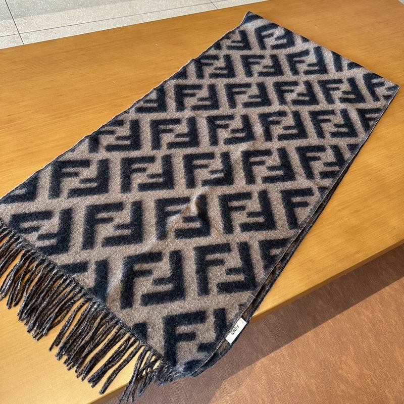 Fendi 45X170cm 100%羊绒 E (3)