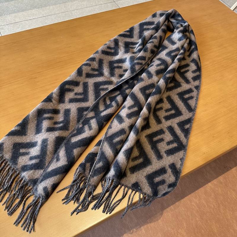 Fendi 45X170cm 100%羊绒 E (5)