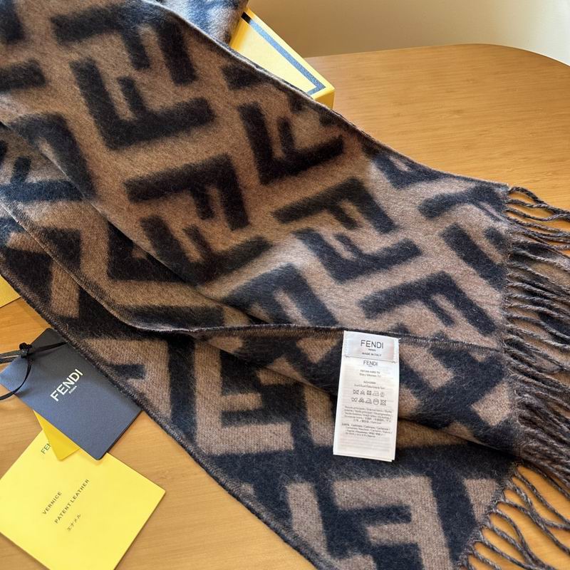 Fendi 45X170cm 100%羊绒 E (9)