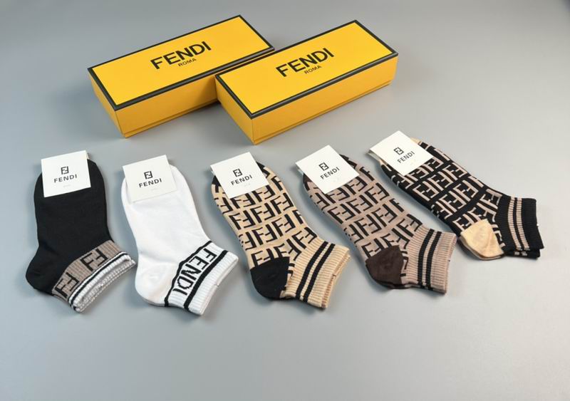 Fendi Socks  (3)