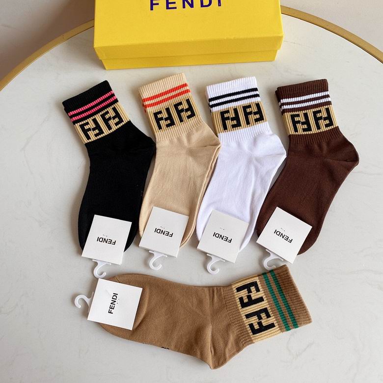 Fendi Socks  (4)