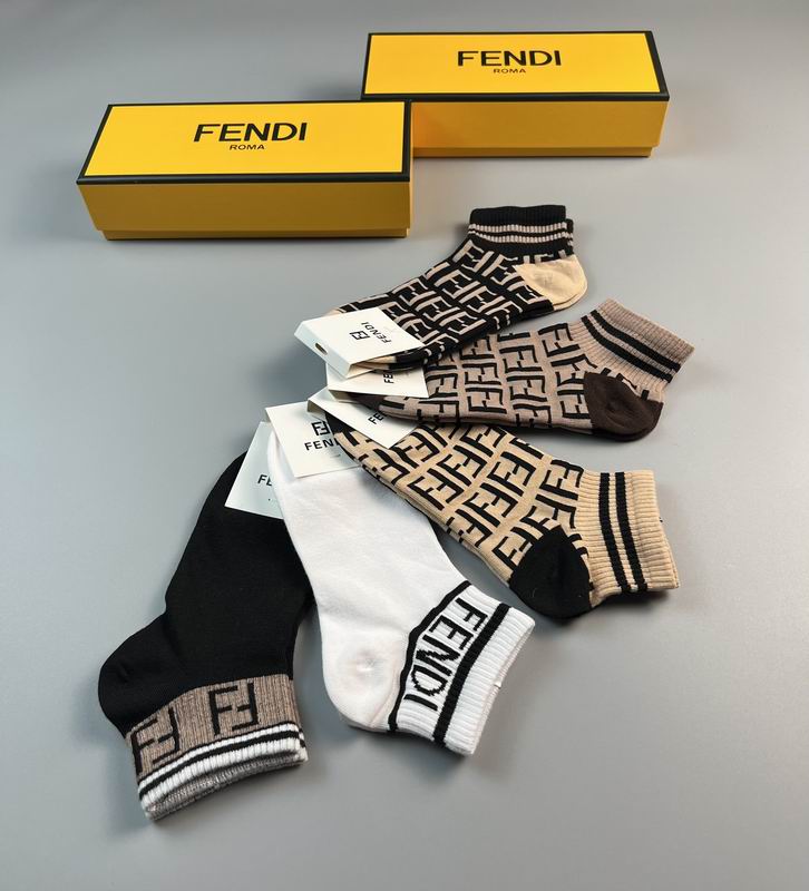 Fendi Socks  (5)