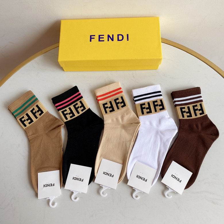 Fendi Socks  (5)