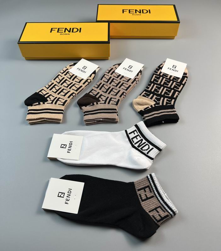 Fendi Socks  (6)