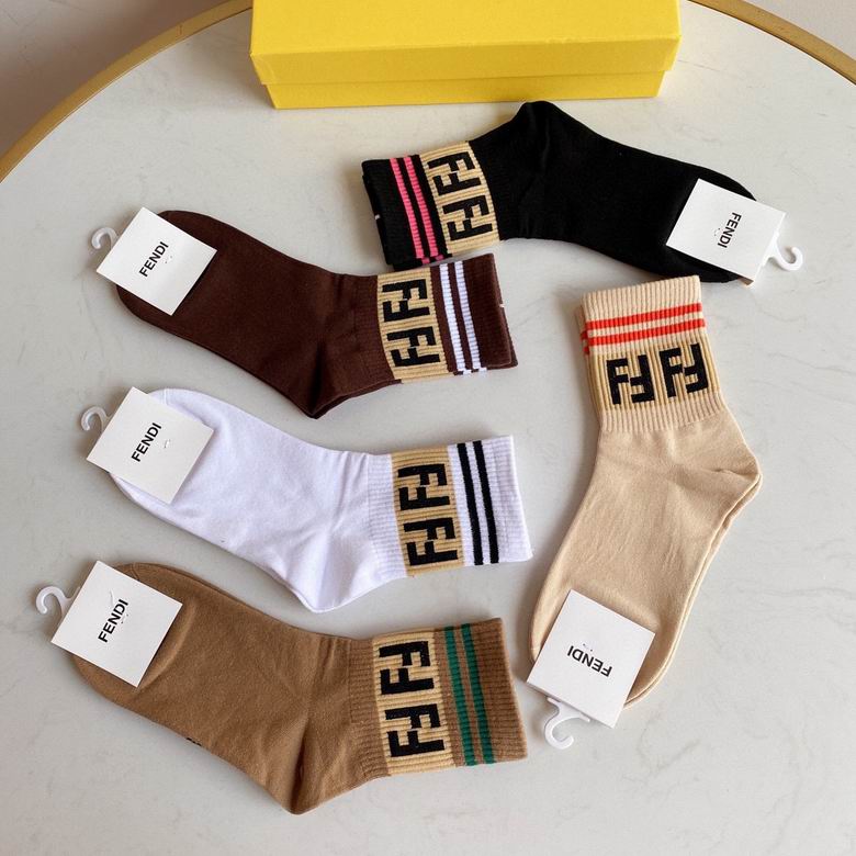 Fendi Socks  (6)