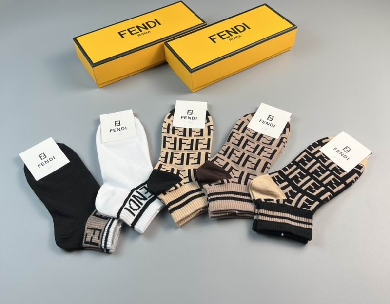 Fendi Socks  (9)