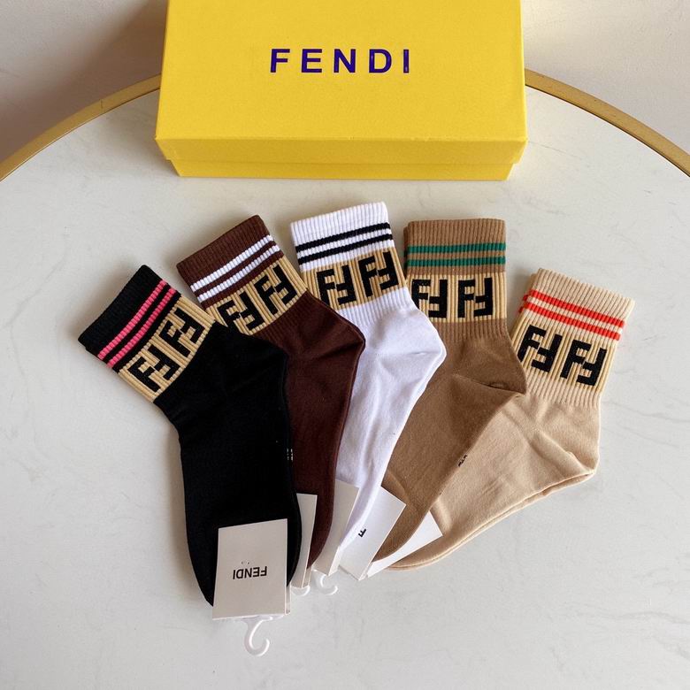 Fendi Socks  (9)