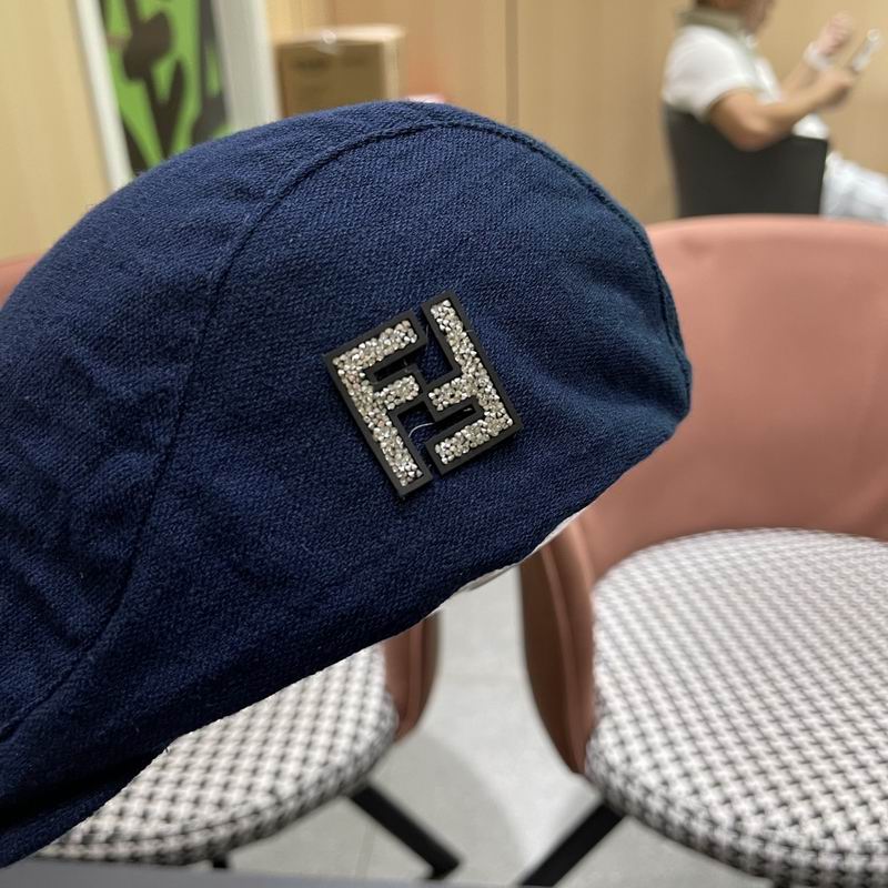Fendi beret (27)