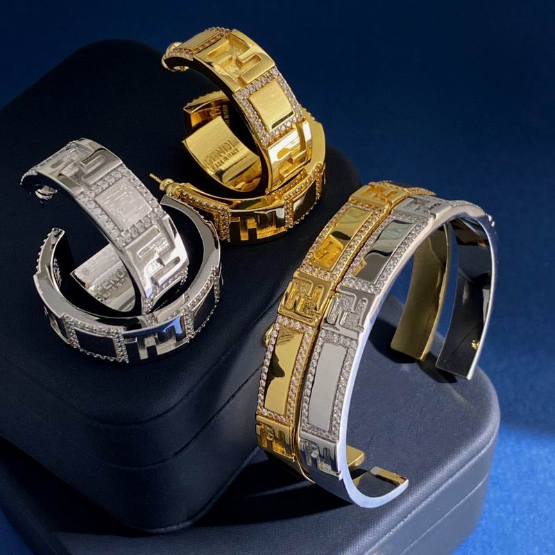 Fendi bracelet 04yxh01 (1)