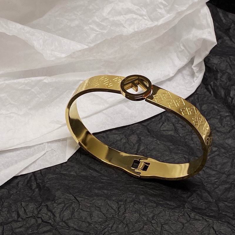 Fendi bracelet 04yxh02 (4)
