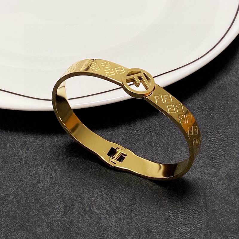 Fendi bracelet 04yxh02 (5)