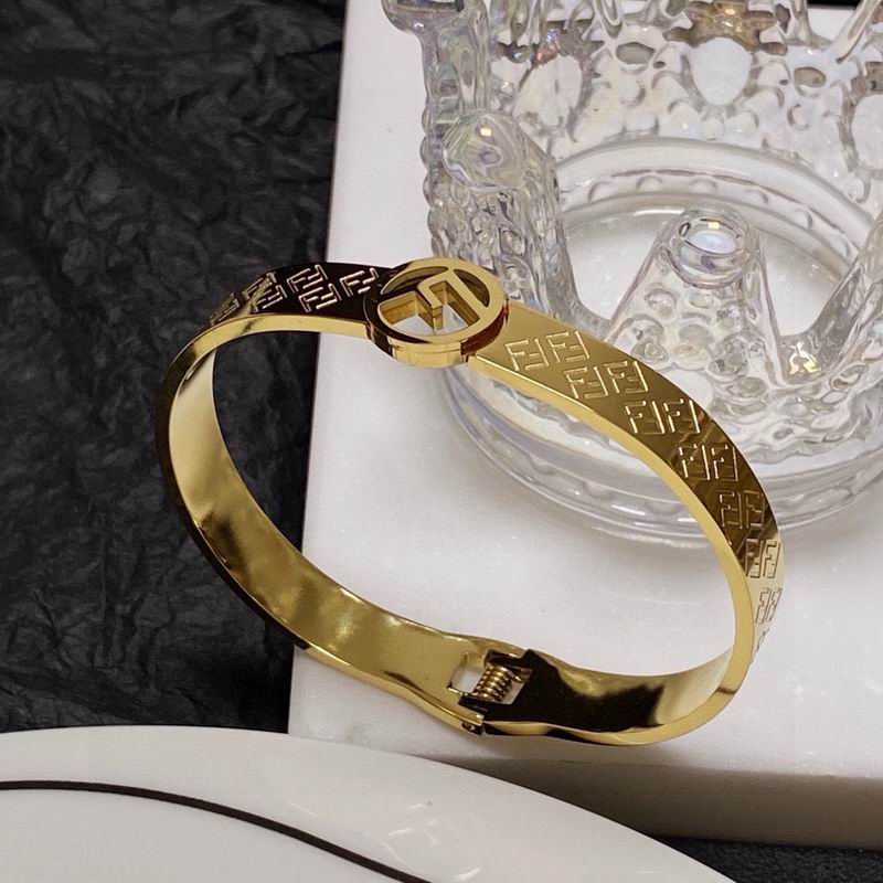 Fendi bracelet 04yxh02 (8)