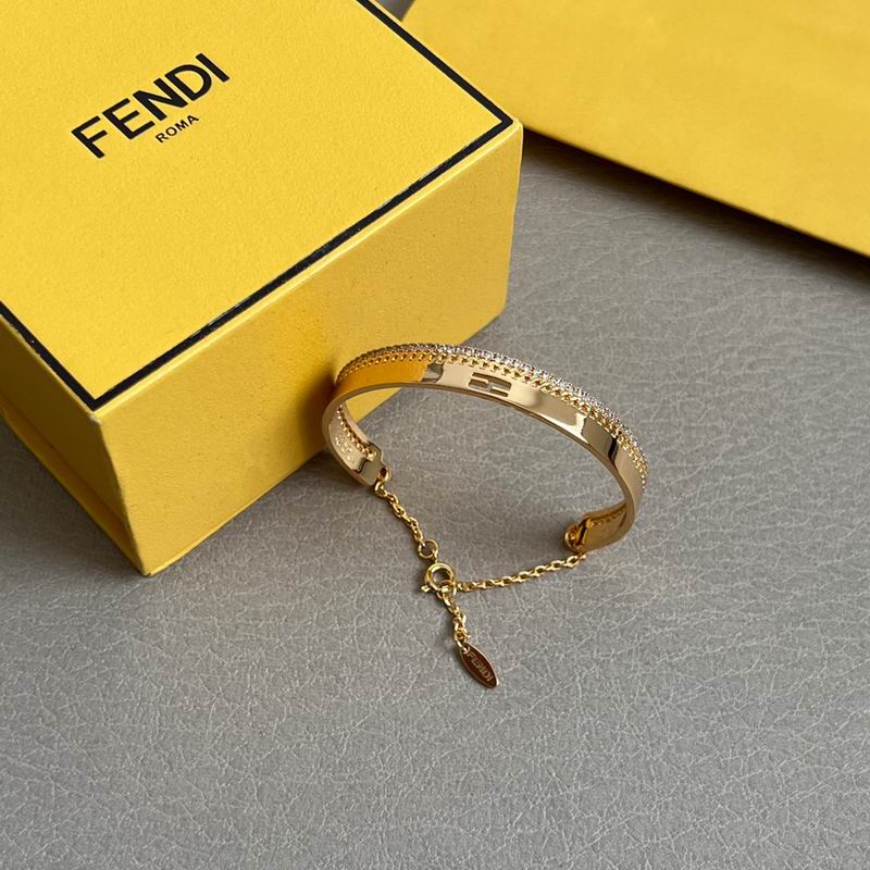 Fendi bracelet 05yxh02 (1)