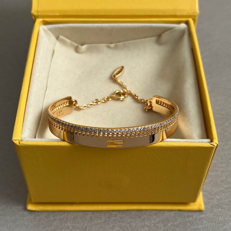 Fendi bracelet 05yxh02 (2)