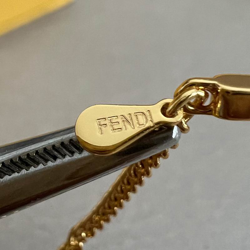 Fendi bracelet 05yxh03 (5)