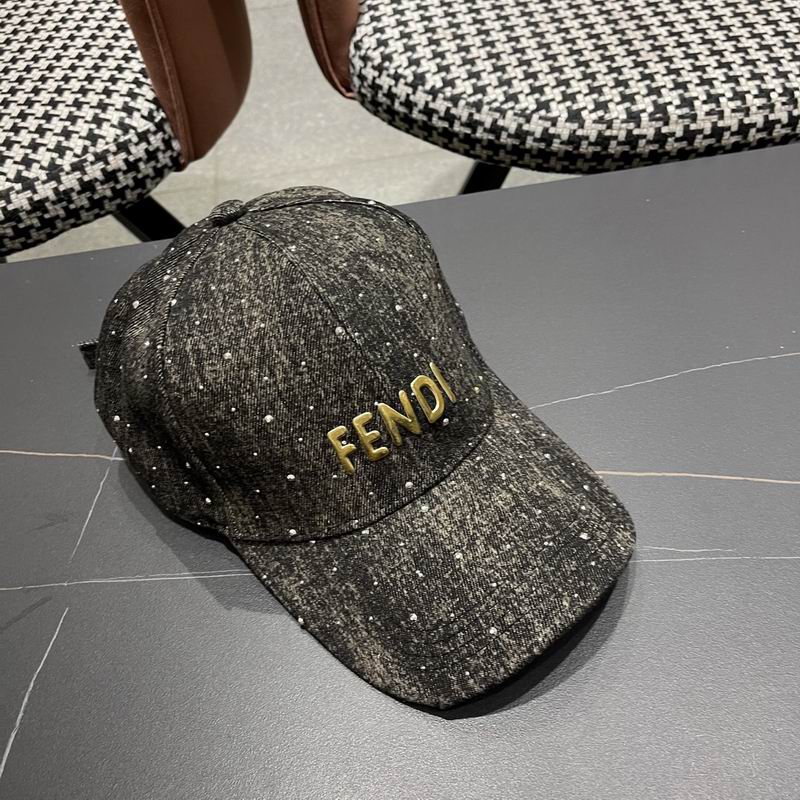 Fendi cap (170)