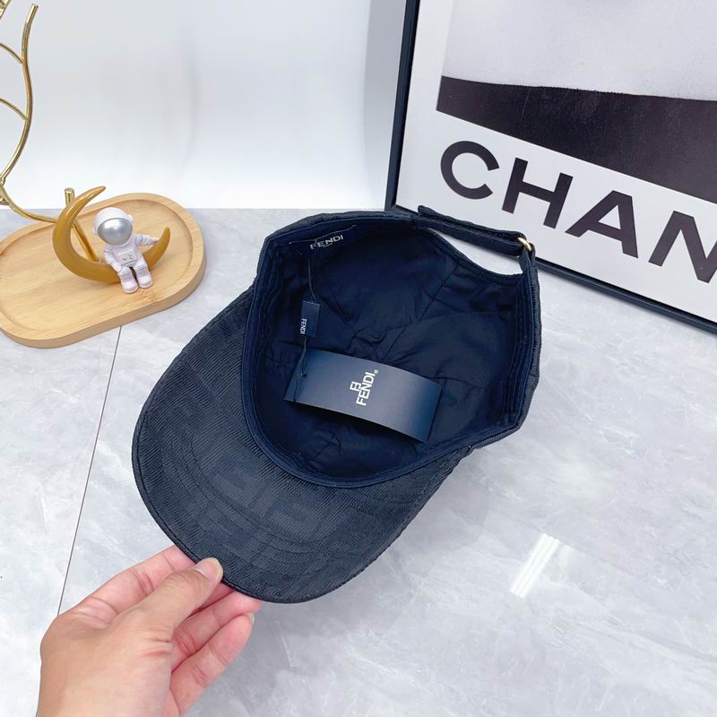 Fendi cap dx (120)