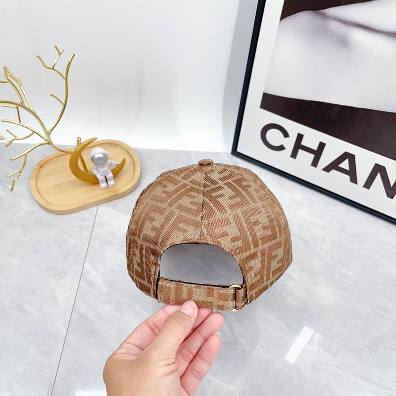 Fendi cap dx (130)