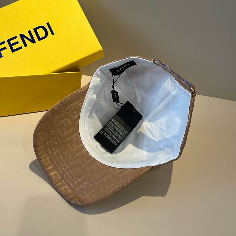 Fendi cap dx (2)
