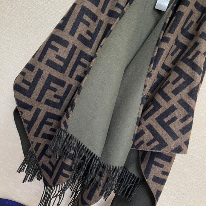 Fendi cloak 140X150cm E (10)
