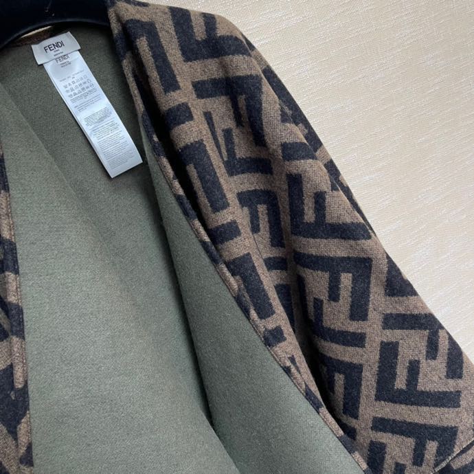 Fendi cloak 140X150cm E (12)