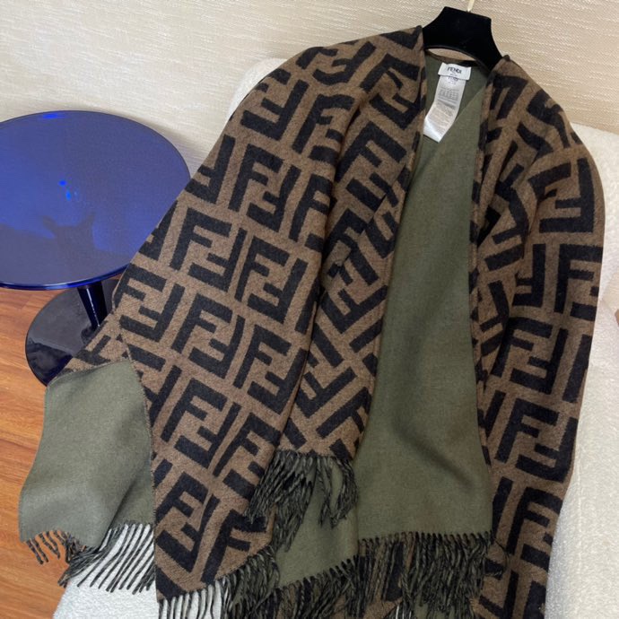 Fendi cloak 140X150cm E (16)