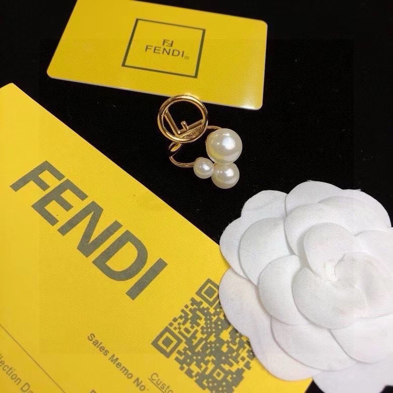 Fendi earring 06yxh01 (1)