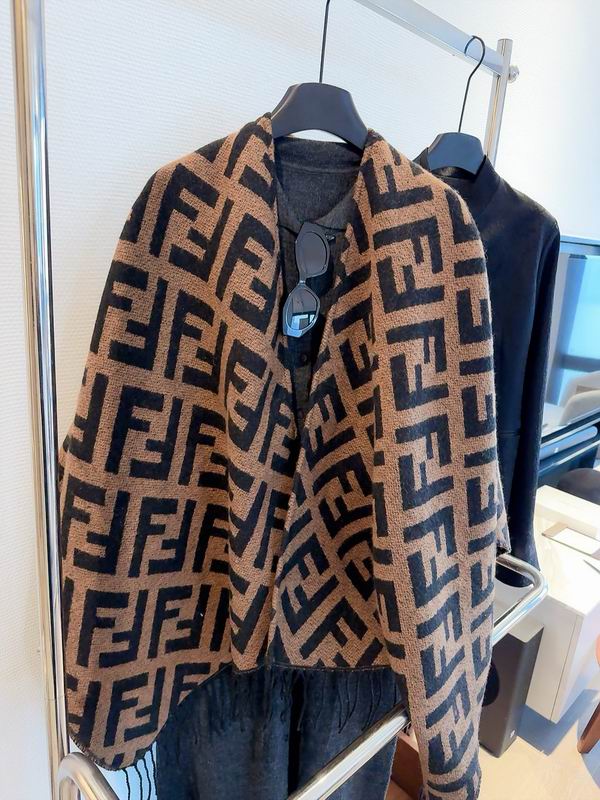 Fendi scarf 140X140cm E (7)