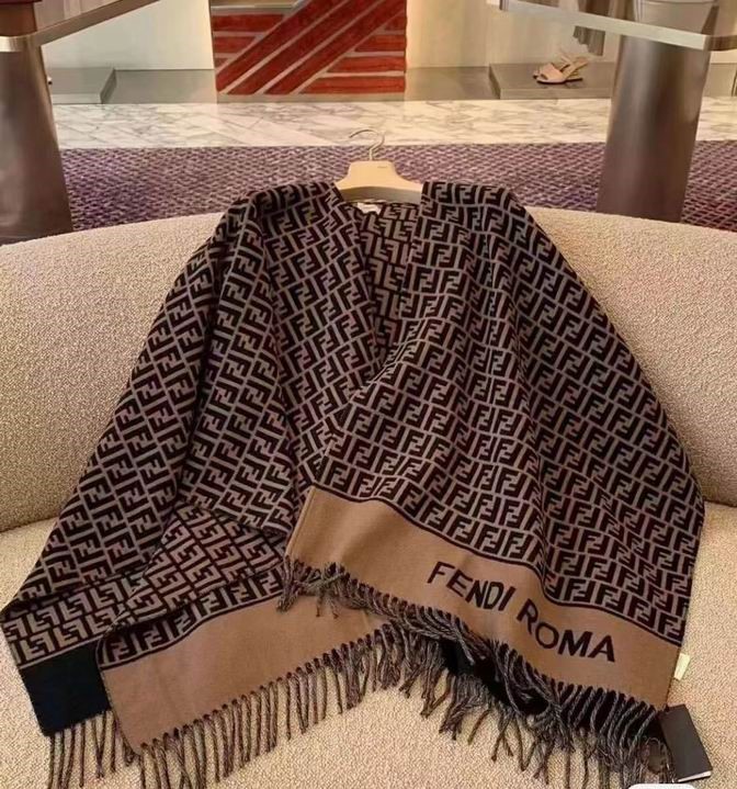 Fendi scarf 160X140cm E (1)