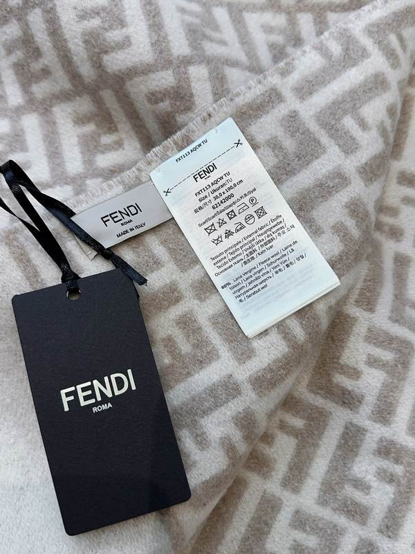 Fendi scarf 30X180cm 80%羊毛 20%羊绒 E (13)