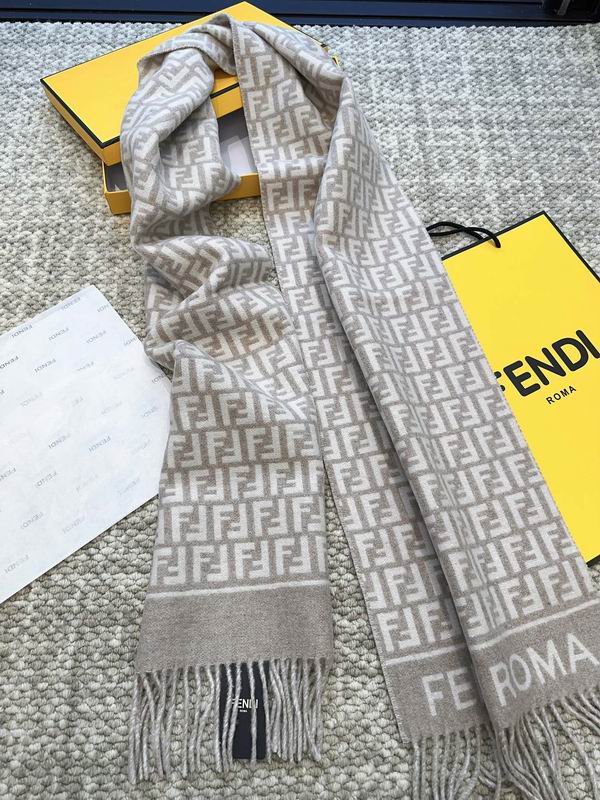 Fendi scarf 30X180cm 80%羊毛 20%羊绒 E (15)