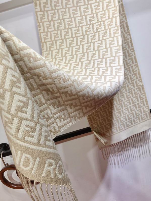 Fendi scarf 32X200cm 80%羊毛 20%羊绒 E (13)